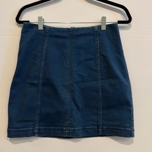 Free People. Jean skirt. Size 12.